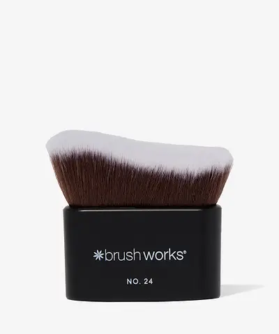 Brushworks - No. 24 Blending Face & Body Brush