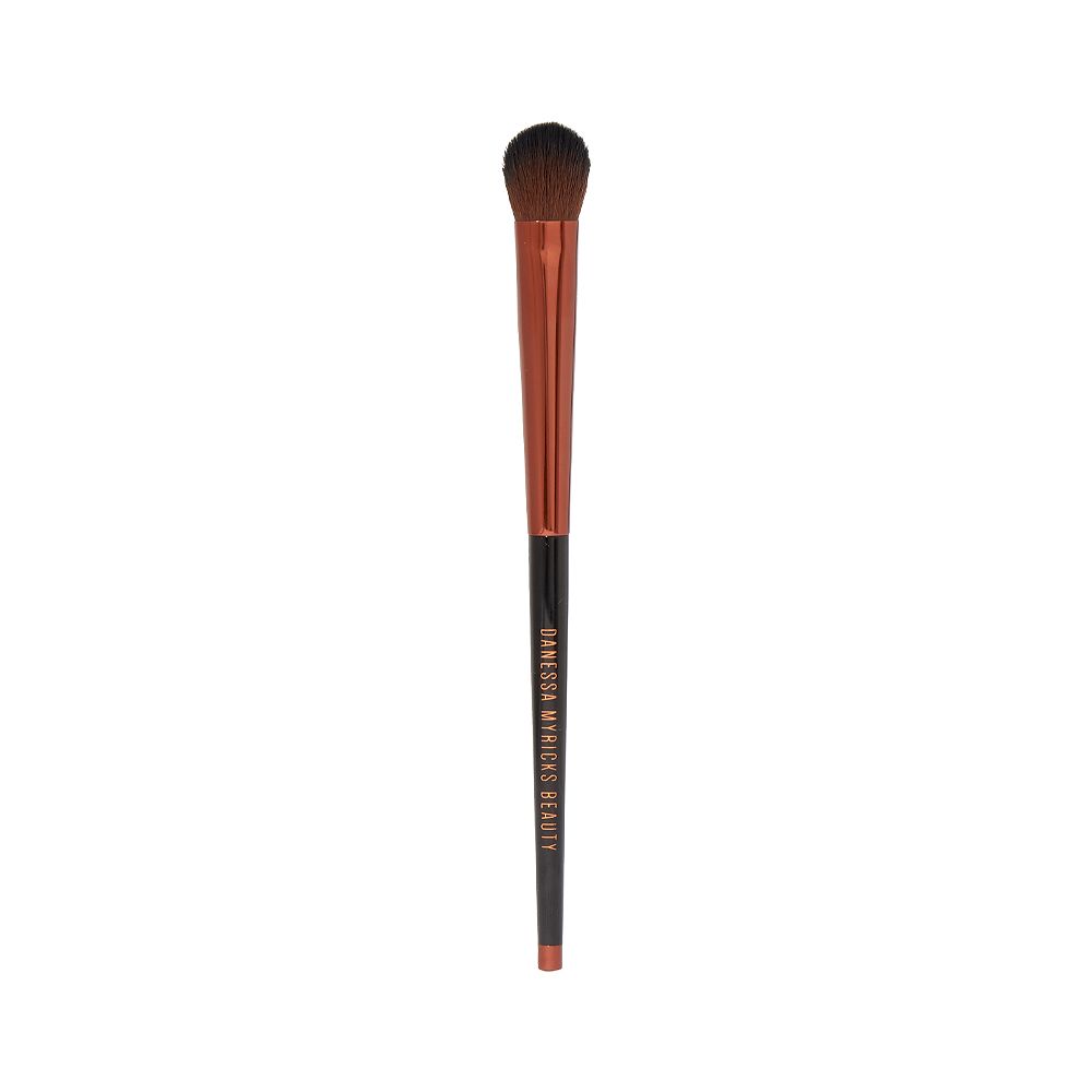 Danessa Myricks Beauty Yummy 3.0 Conceal & Sculpt Brush
