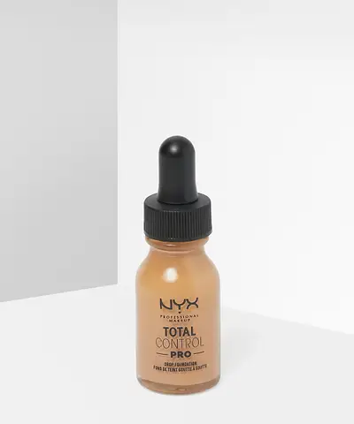 NYX Professional Makeup - Total Control Pro Drop Foundation