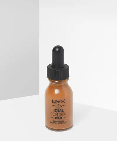 NYX Professional Makeup - Total Control Pro Drop Foundation