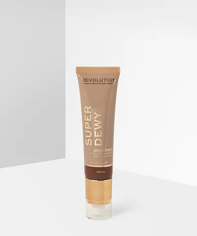 Makeup Revolution - Superdewy Tinted Moisturiser