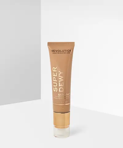 Makeup Revolution - Superdewy Tinted Moisturiser