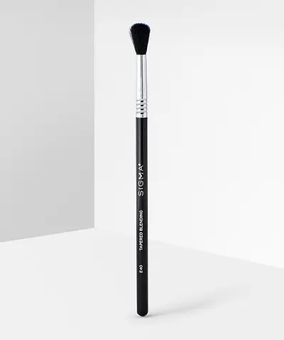 Sigma Beauty - E40 Tapered Blending Brush 